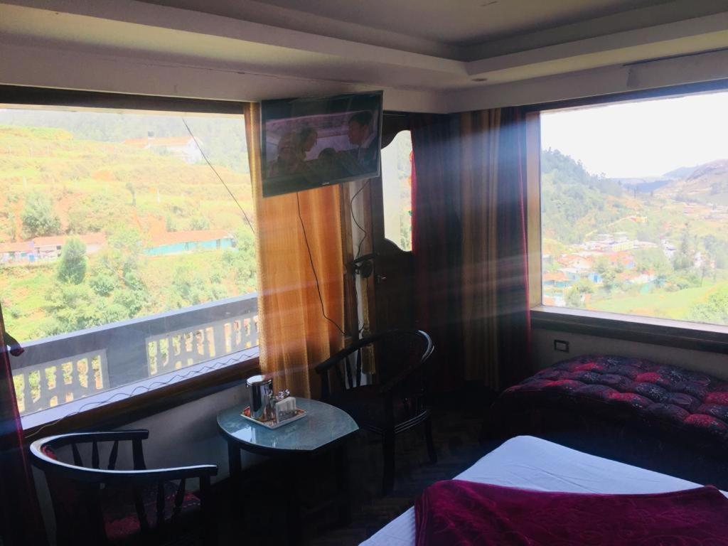 Mountain View Cottage อูตี ภายนอก รูปภาพ